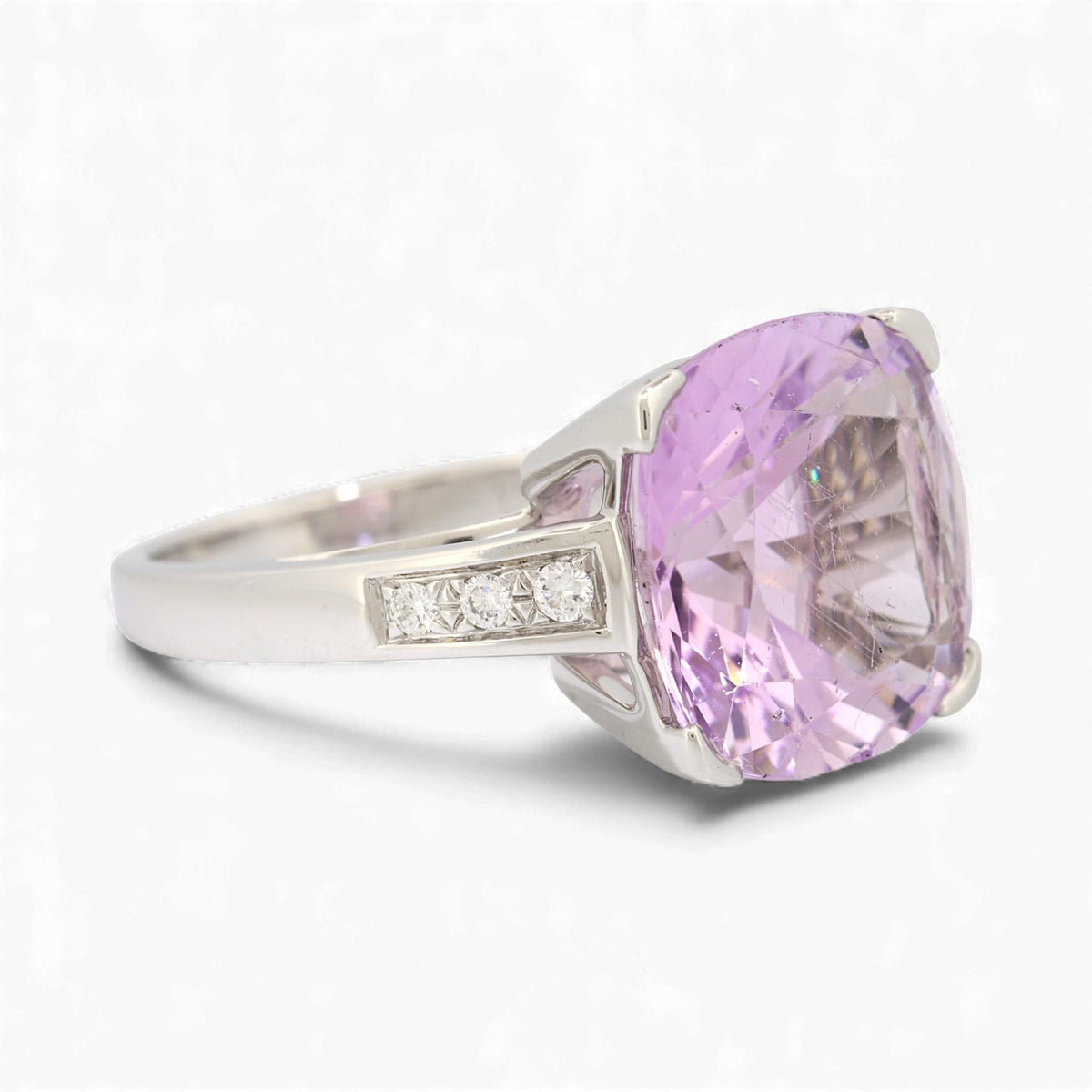 Mauboussin Gueule d’Amour 18K White Gold Rose de France & Diamond Ring