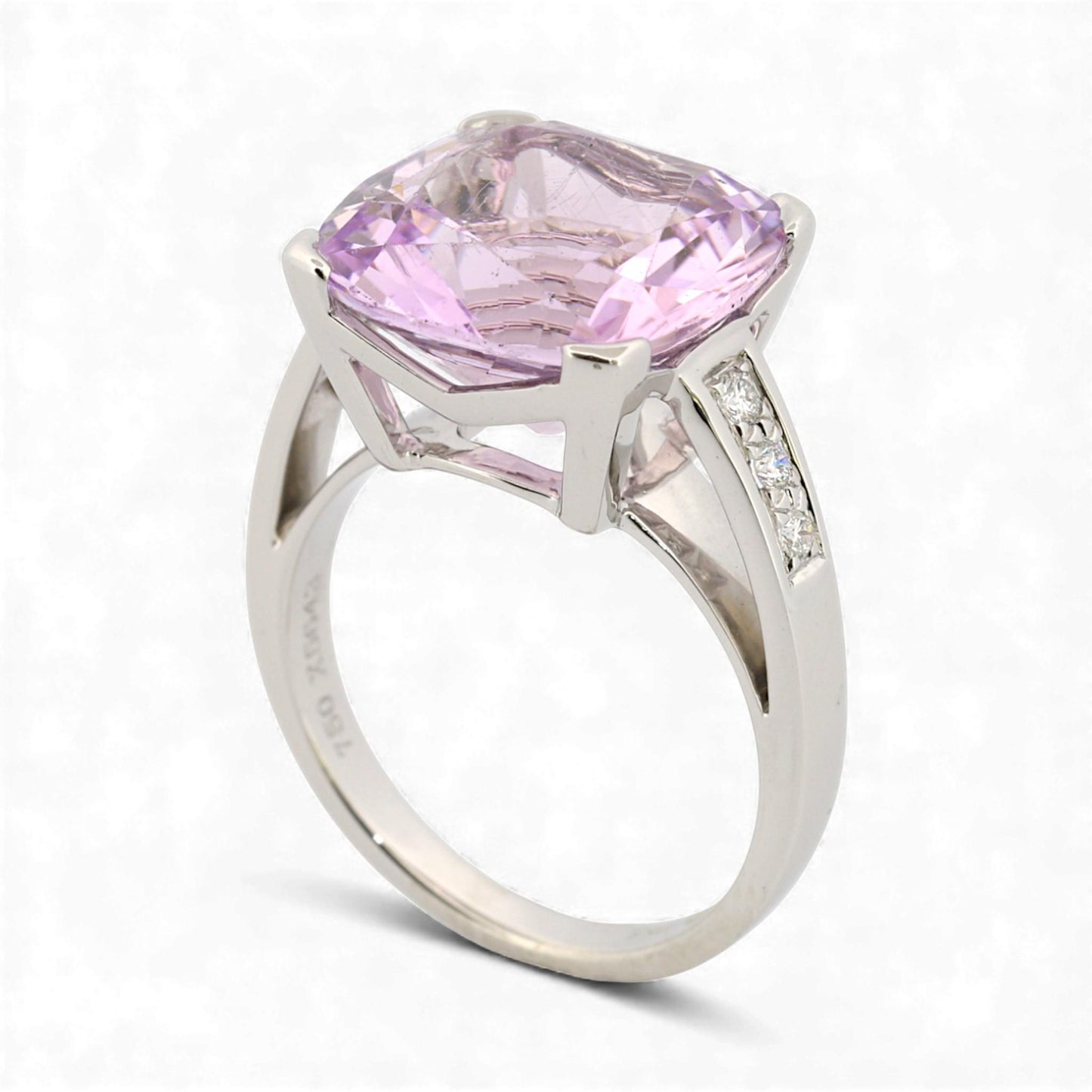 Mauboussin Gueule d’Amour 18K White Gold Rose de France & Diamond Ring